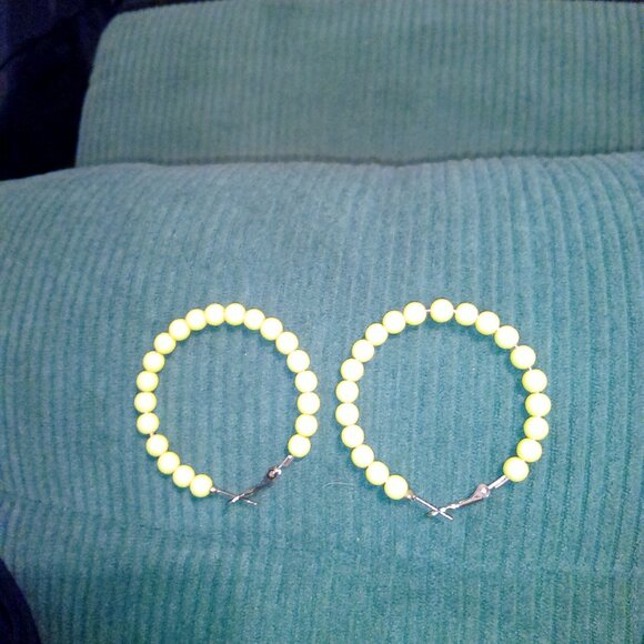 Think Vintage Online Other - beaded hoops
